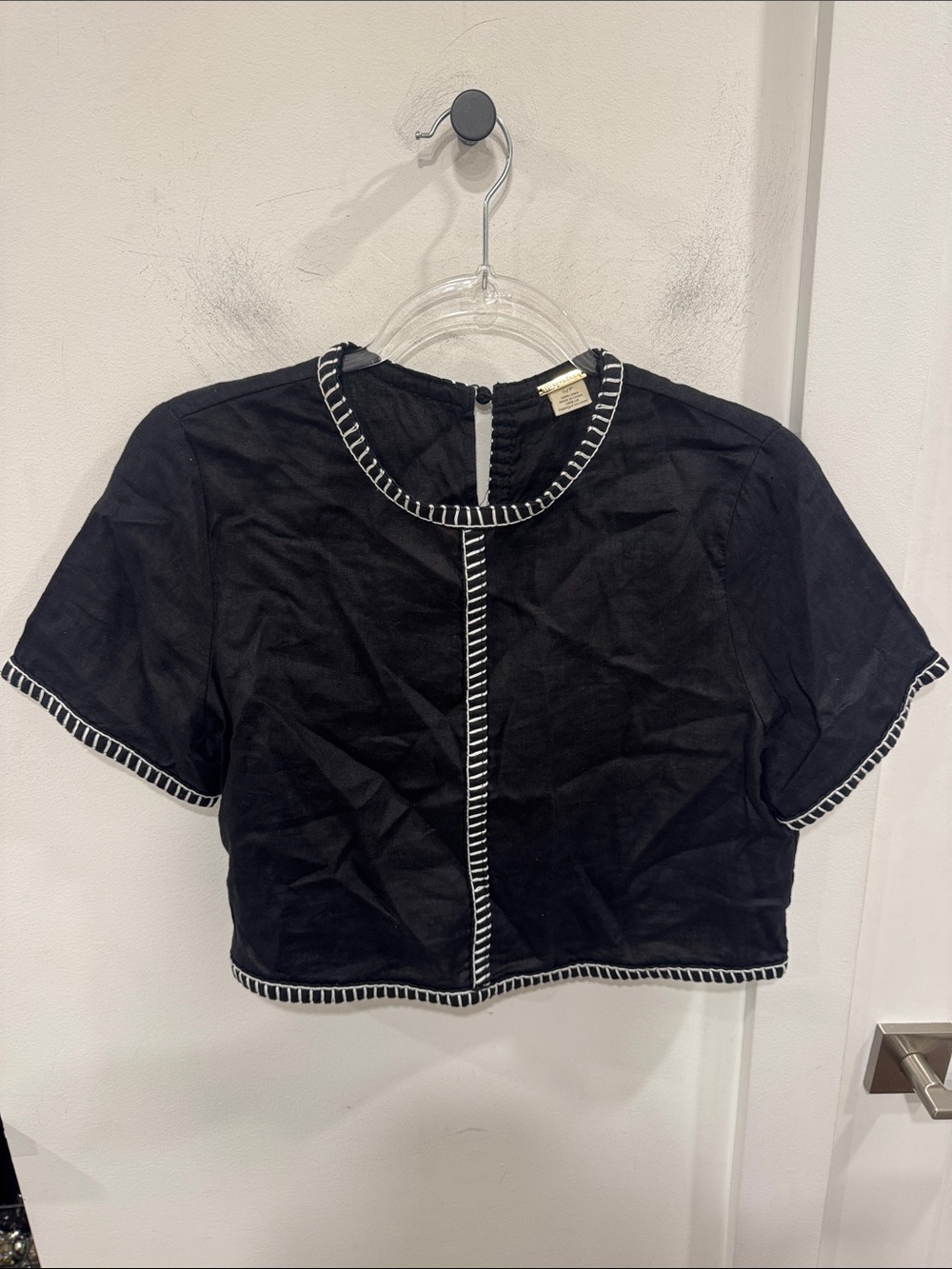 Magaschoni Black Cropped Short-Sleeve Top with White Trim